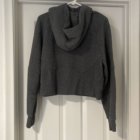 Lululemon M/L women’s scuba cropped zip hoodie in charcoal - Picture 2 of 8